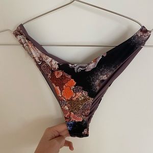 NWOT Strange bikinis low rise cheeky bikini bottom